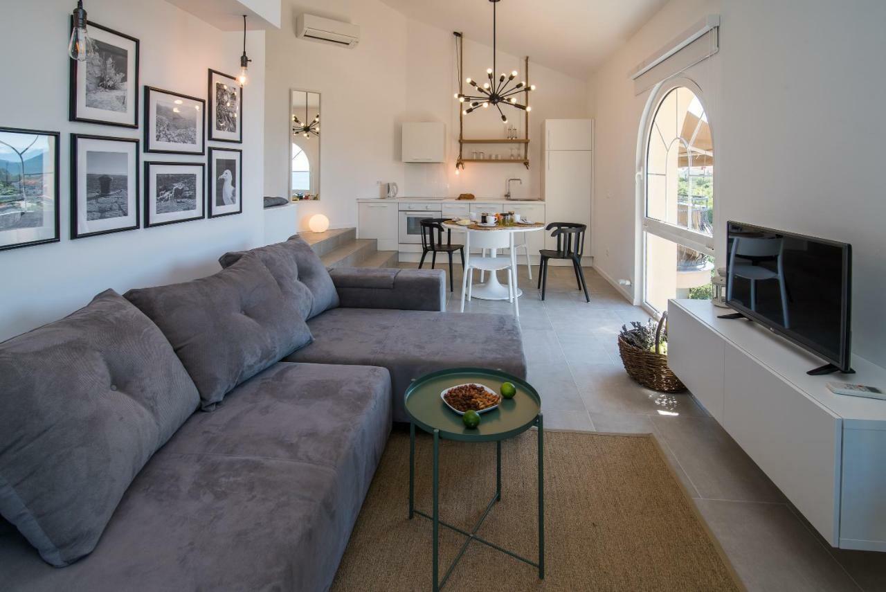 Franko & Ana Apartments クルク エクステリア 写真