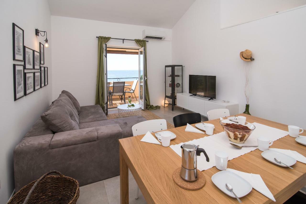 Franko & Ana Apartments クルク エクステリア 写真
